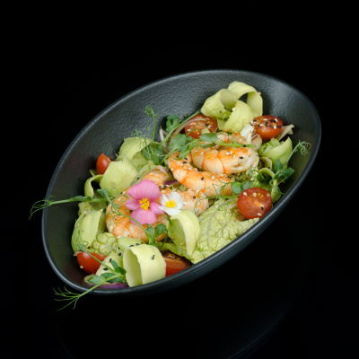 фото Тайский салат с креветкой и авокадо