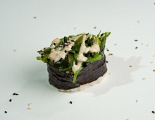 1.Гункан чука, ореховый соус